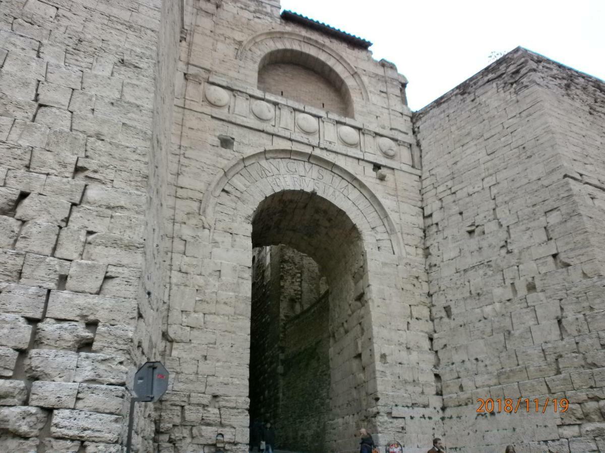 Appartamento Via Ciatti เปรูจา ภายนอก รูปภาพ